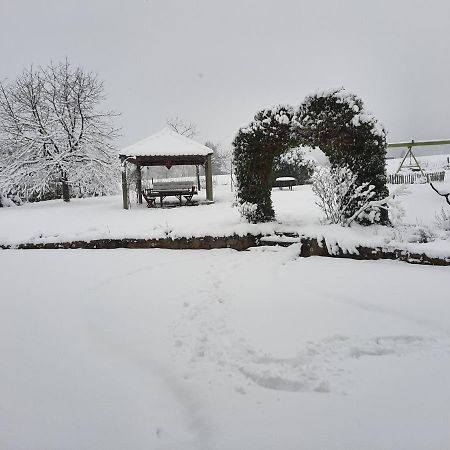 Gorgeous Holiday Home In Stoumont With Garden Екстериор снимка