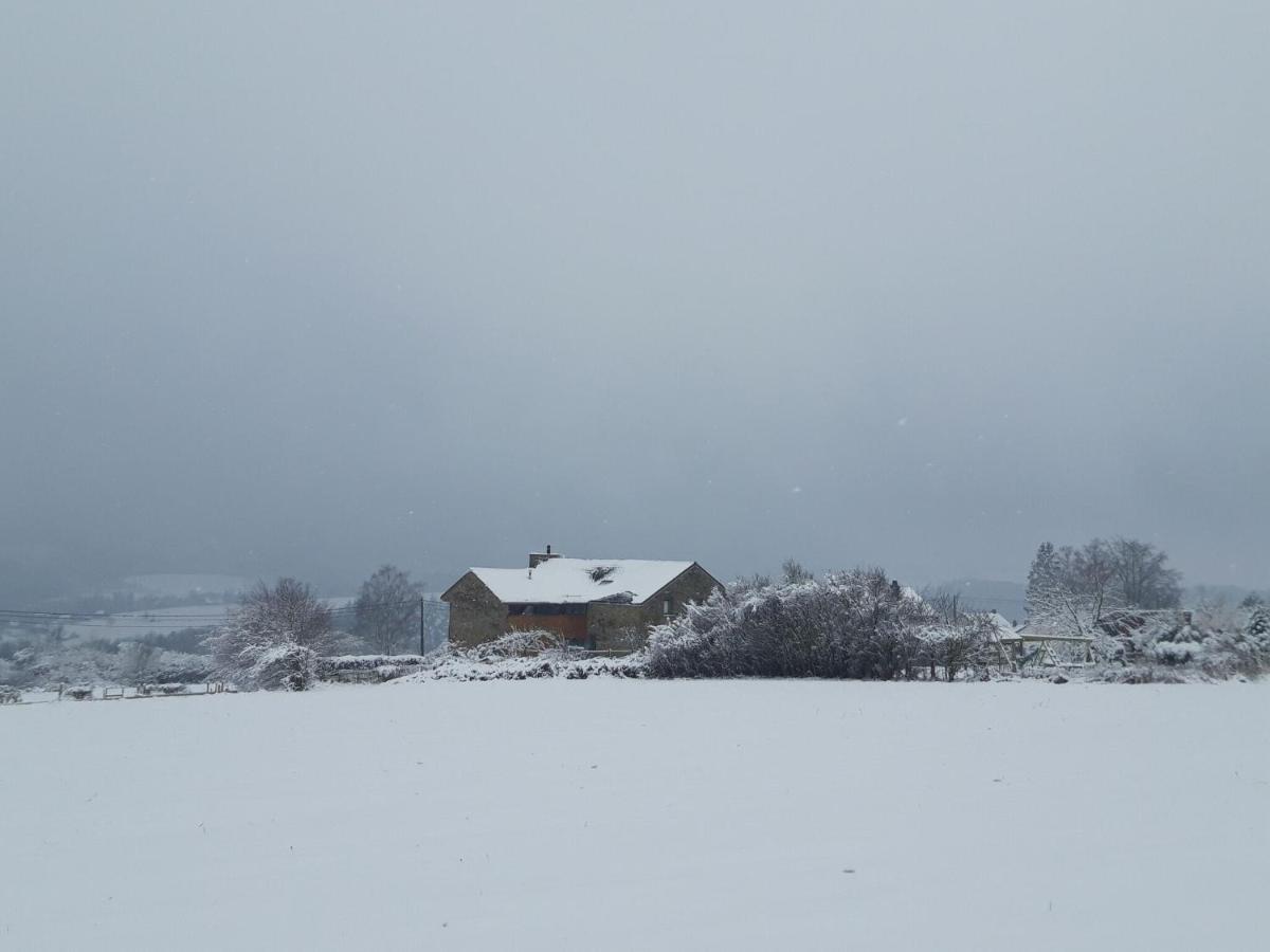 Gorgeous Holiday Home In Stoumont With Garden Екстериор снимка