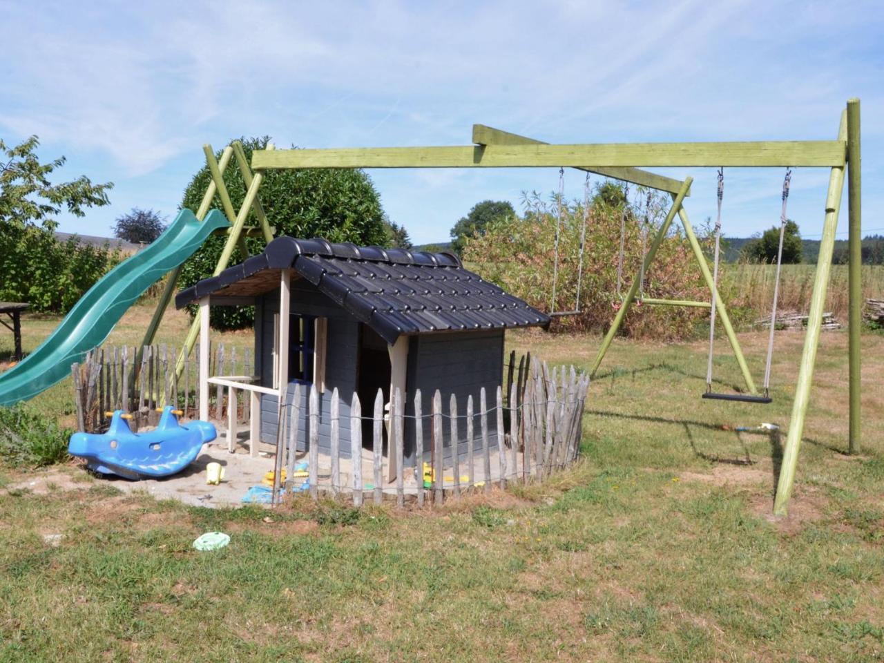 Gorgeous Holiday Home In Stoumont With Garden Екстериор снимка